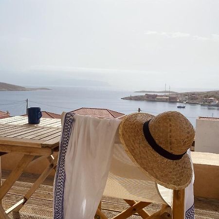 Marina Castellana Studios II Chalki Town Exteriör bild