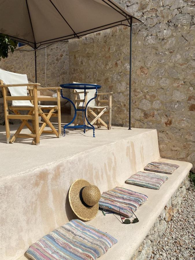 Marina Castellana Studios II Chalki Town Exteriör bild